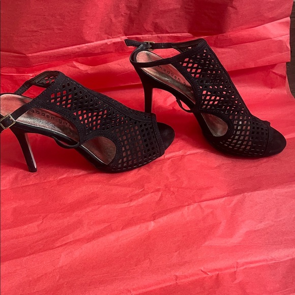 Madden Girl Black Cutout Heels - Picture 2 of 8